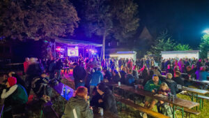 Sommerfest in Döbernitz: Rund 2.000 Gäste feiern im Park
