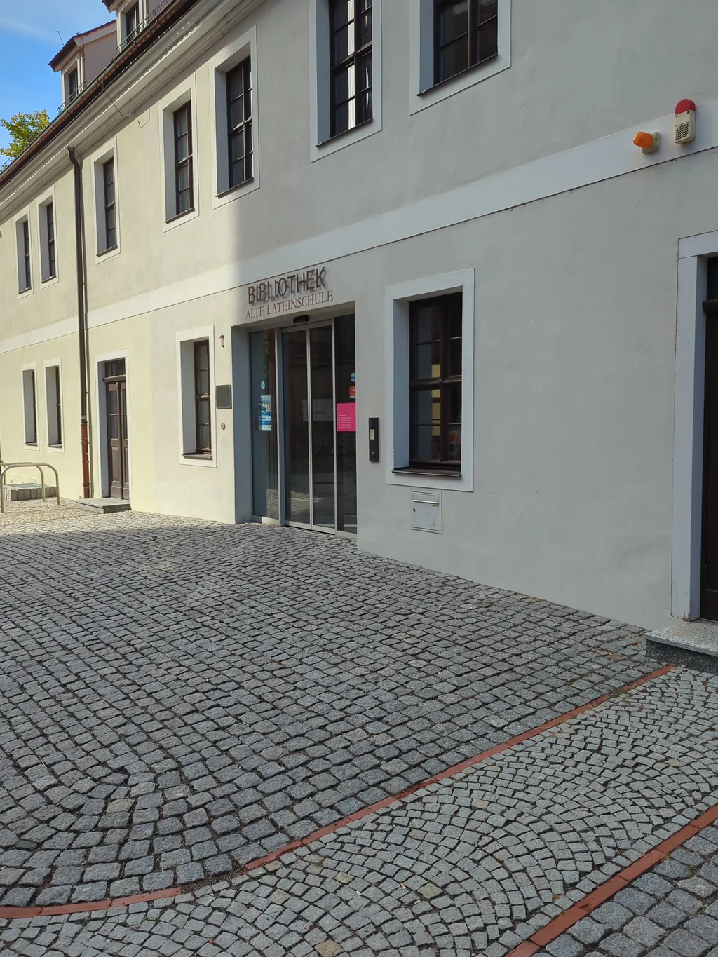 Aufzug in der Alten Lateinschule defekt: Reparatur dauert voraussichtlich Monate